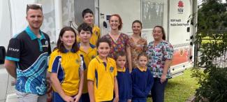 The Molar Patroller visits Crystal Creek Primary School in Tweed Valley